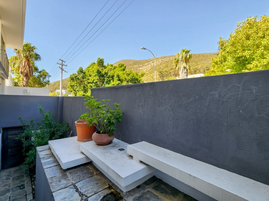 5 Bedroom Property for Sale in Fresnaye Western Cape